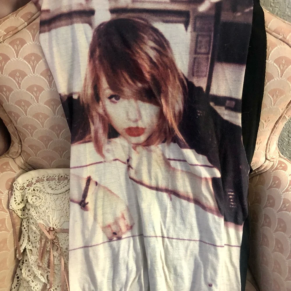 Taylor Swift 1989 Muscle Tee - Picture 1 of 1